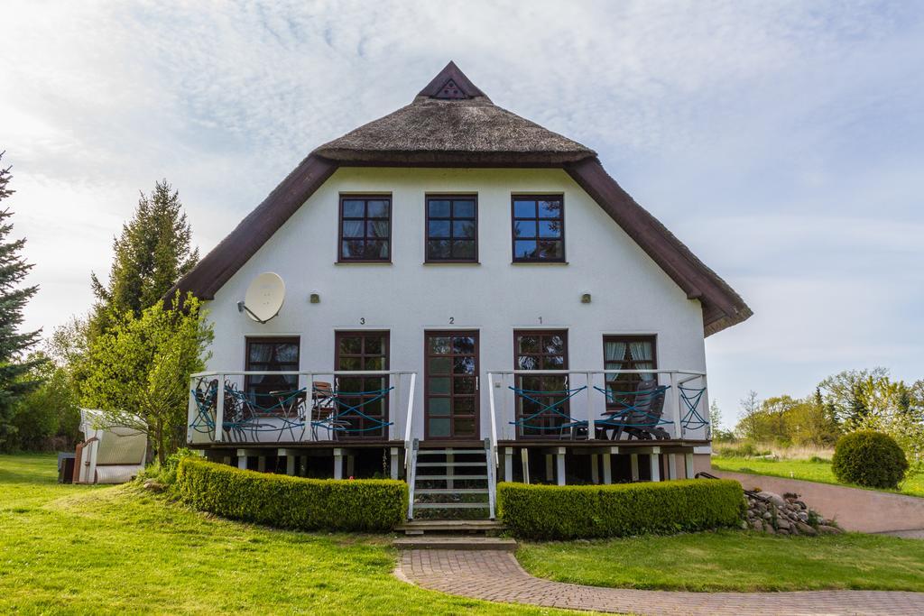 Dat Witte Hus Moritzdorf Ruegen Ferienwohnungen - Ruhige Lage المظهر الخارجي الصورة